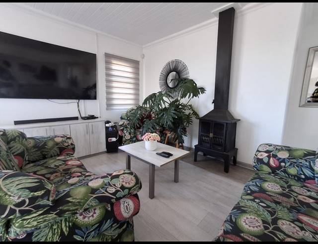 3 BEDROOM HOUSE FOR SALE IN ST HELENA VIEWS